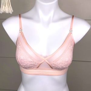 Gillian & O’Malley Blush Pink Lace Bra